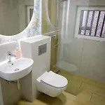 Dom Granero W Lesie Pod Sleza アパート Strzegomiany